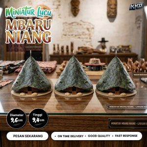 Mainan Lucu Mbaru Niang Labuan Bajo